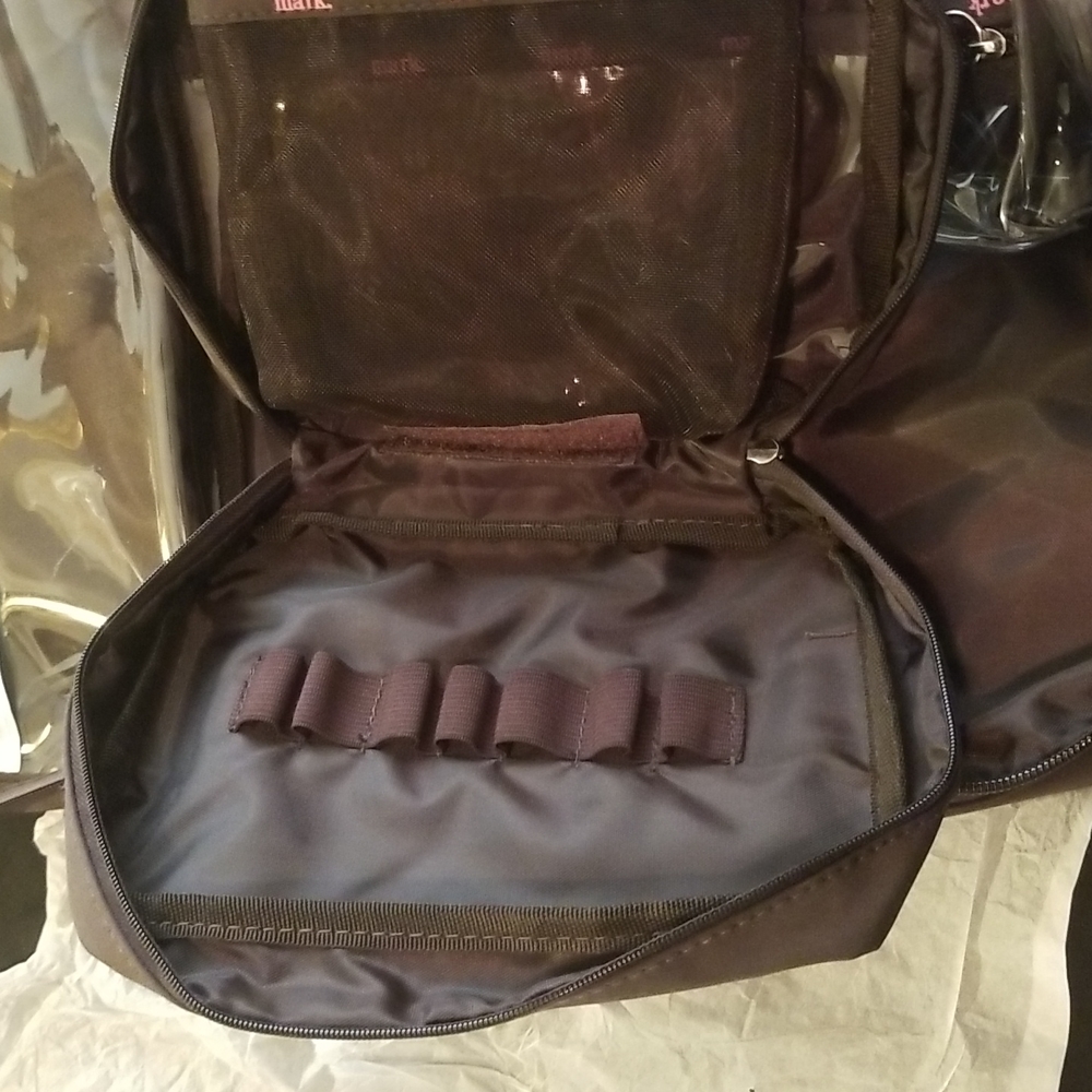 New mark.  Mark up case by Avon - Picture 15 of 16
